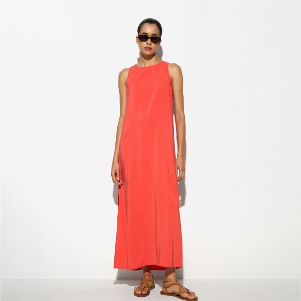 Alice + Olivia Vibrant Coral Maxi Dress